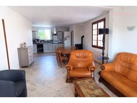 maison 3 chambres avec studio indépendant à vendre à l' aiguillon-sur-mer