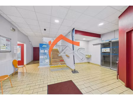 vente local commercial 994 m2 à saint-étienne