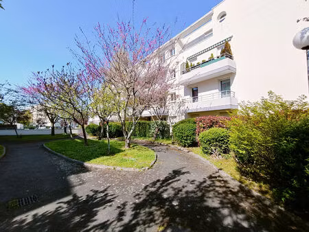 appartement 2 pièces 46 m² à louer tours 37100 ? | era immobilier