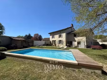 maison de 6 pièces de luxe en vente à oytier-saint-oblas  auvergne-rhône-alpes