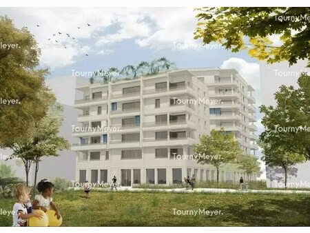 location commerce 159 m² à 636 m²