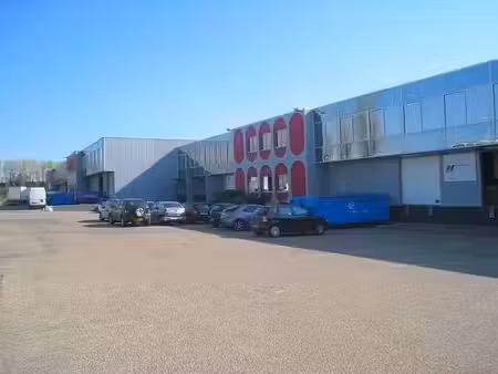location entrepôt / local d'activités st denis 6 281 m²