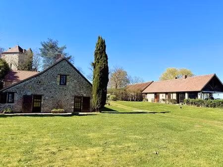maison de 23 pièces de luxe en vente à montluçon  auvergne-rhône-alpes