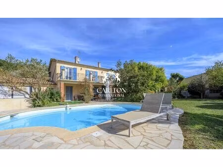 superbe villa 4 chambres avec piscine à tourrettes-sur-loup