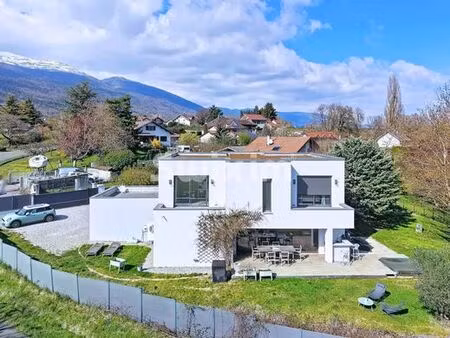maison de prestige de 166 m2 en vente crozet  france