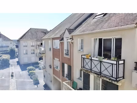 appartement f4 en duplex - 103 m2 au sol - balcon - garage - excellent etat