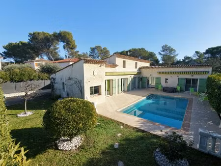 mougins villa individuelle 190 m2 piscine garage
