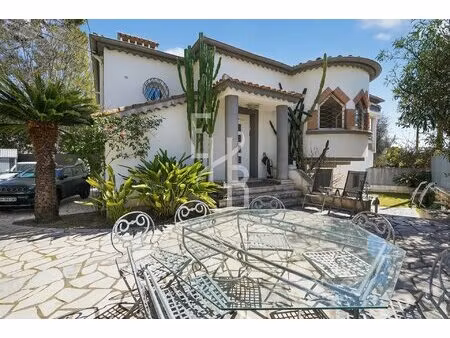 achat/ vente villa cannes à pieds des commerces