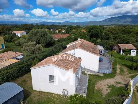 villa familiale avec appartement indépendant- 148 15 m2 _ terrain 1884 m2