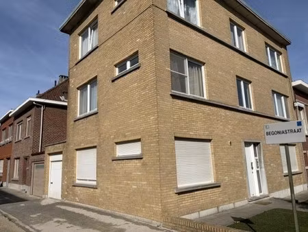 appartement te huur in sint-pieters-leeuw met 2 slaapkamers