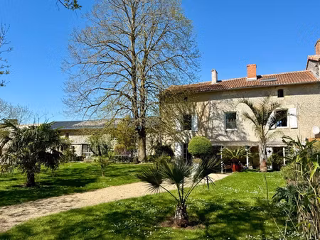 maison de village 6 pièces 200 m² à vendre / acheter vouzailles 86170 ? | era immobilier