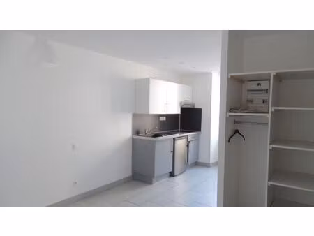 pamiers - a louer - studio rdc  ideal etudiant(e)