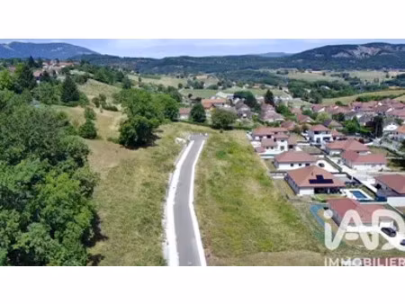 terrain à belley (01300)