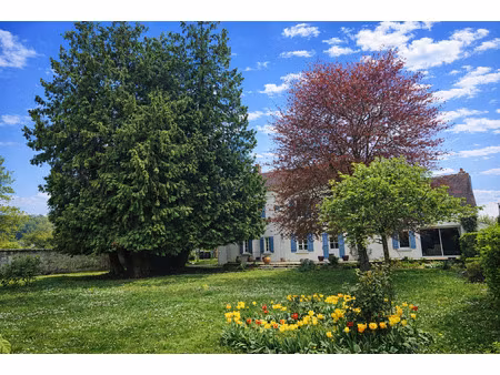 maison 9 pièces - 226 m²