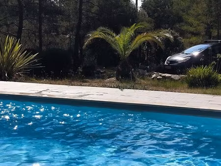 villa avec piscine  dépendance et grand terrain -verdon - cadre exceptionnel