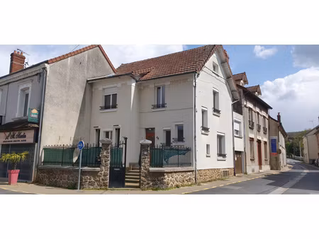 maison de ville avec garage et studio