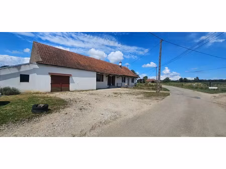 vente maison 7 pièces 180 m² à la chapelle-saint-sauveur (71310)  160 000 €