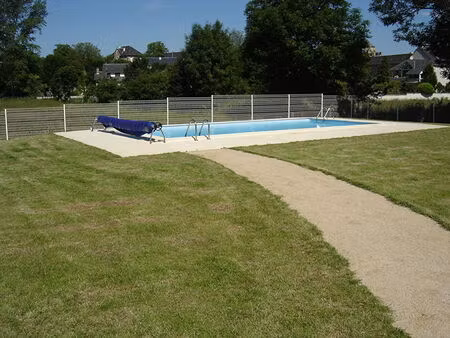 appartement laissac - t3 - 59.95 m² - terrain privatif - garage & parking