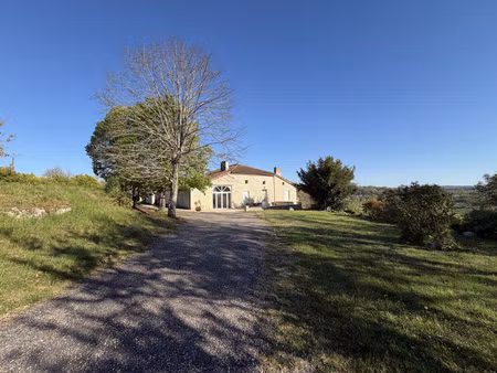 maison 150 m2 4 chambres et 7145 m2 de terrain