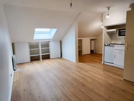 location appartement 1 pièce 28m² buxerolles 86180