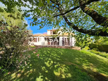 vente maison 7 pièces 122 m² à saint-maixent-l'ecole (79400)  190 000 €