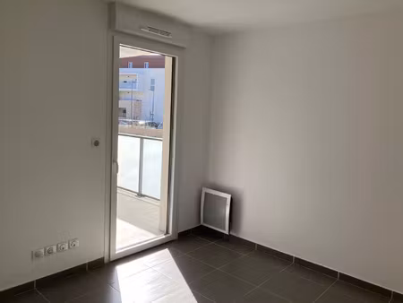 location appartement 2 pièces 45 m² à fabrègues (34690)