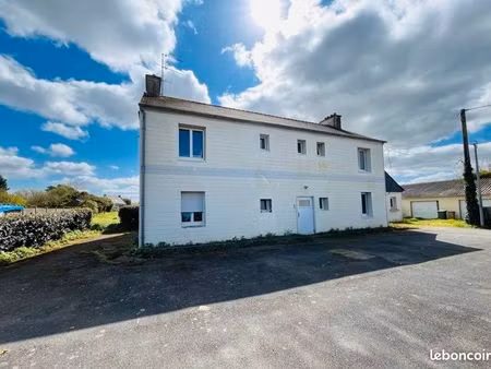 immeuble 179 m² begard