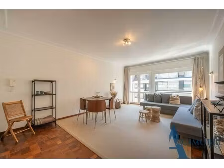 compacte hippe studio op op wandelafstand van de zee .