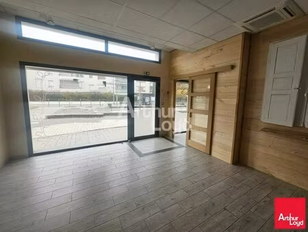 vente commerce avrille 49240 130m²