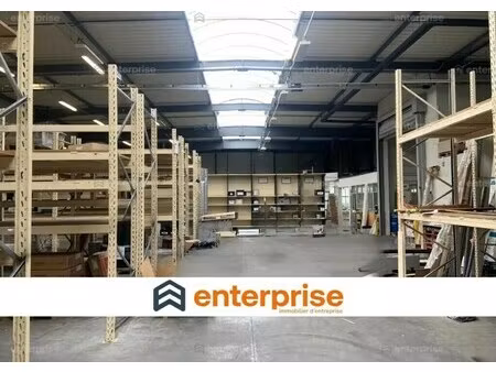 location entrepôt 1 000 m² à 2 366 m²