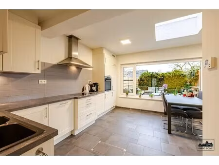 gezinswoning met 3 slpk. en zolder in melsele