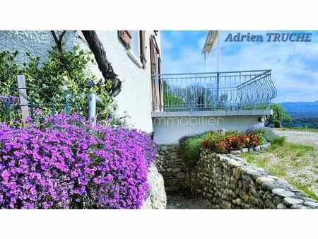 corps de ferme de 138 m² à bloye