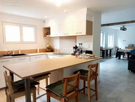maison 3 pièces 111 m²