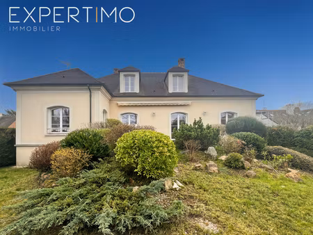 propriete de caractere haut de gamme de 326 m2 aux volumes exceptionnels