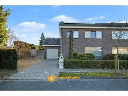 halfopen bebouwing met 3 slaapkamers en rustgevende tuin te koop in wachtebeke