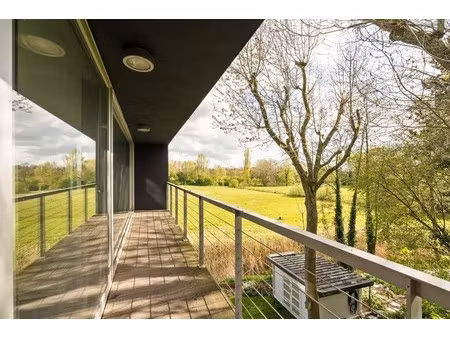 instapklaar appartement met 3 slaapkamers en autostaanplaats in rustige  groene omgeving