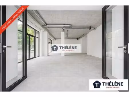 location commerce 98 m²