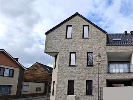 nieuwbouwwoning te vucht met 3 slaapkamers - 6% btw mogelijk