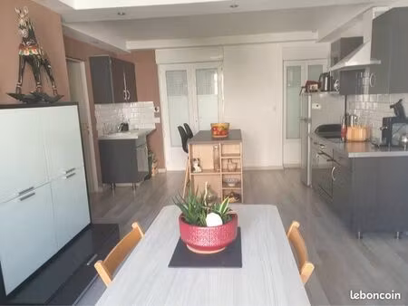 t3 traversant 64 m² – climatisé – dernier étage – valence centre