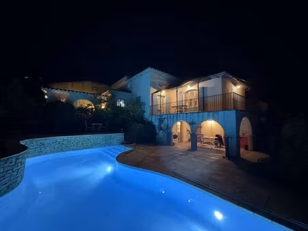 maison aramon - 2 chambres - 151m²