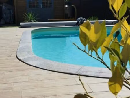 maison 118m2 + garage  4 chambres  piscine