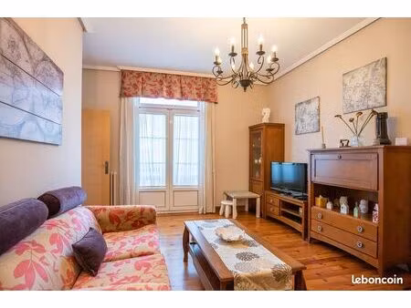 superbe appartement t4/t5 de 95 m² à biarritz