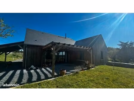 chinon- maison contemporaine récente et lumineuse