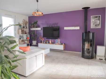 pavillon récent 2015 – vue dégagée  calme et verdure – martinet 85150