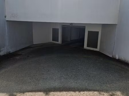 vente box en sous sol