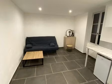 studio meublé 450e + 50e charges