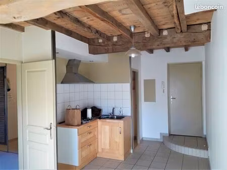 joli t2 lumineux  centre lagnieu