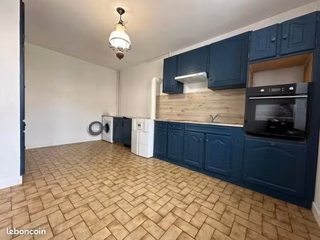 maison 78 m² cour cheverny