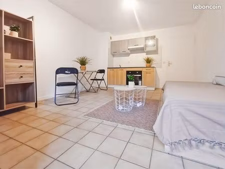 studio meublé proche centre ville