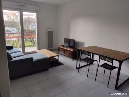 à louer – appartement t2 meublé de 34 m² à dax